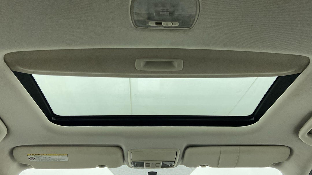 INTERIOR SUNROOF / MOONROOF
