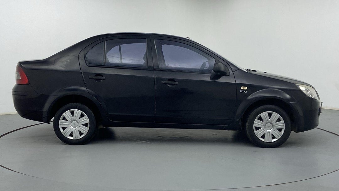 RIGHT SIDE VIEW