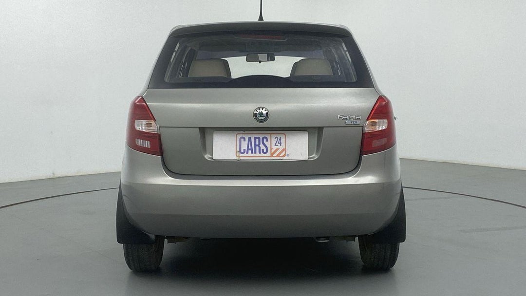 BACK / REAR VIEW