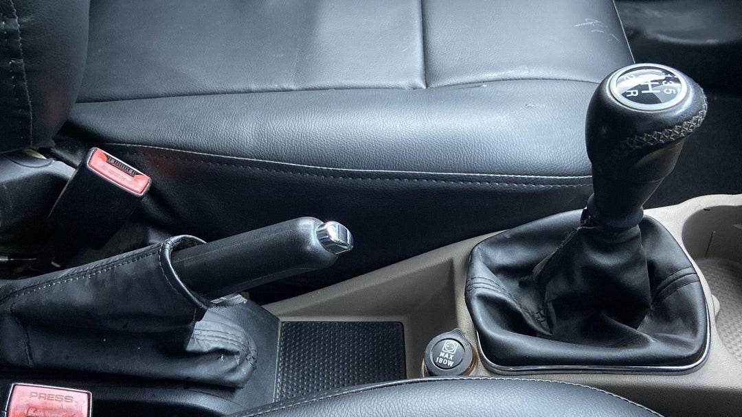 GEAR LEVER
