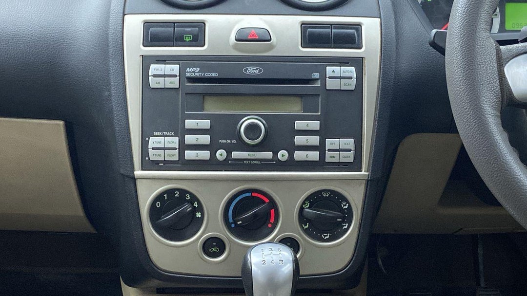CENTER CONSOLE