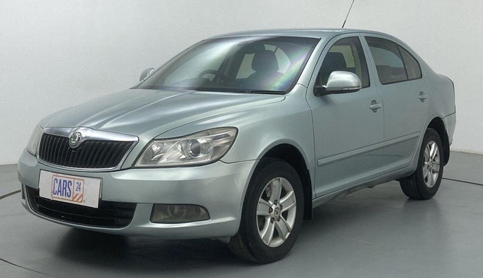2010 Skoda Laura AMBIENTE 2.0 TDI CR AT, Diesel, Automatic, 1,58,573 km, Front LHS