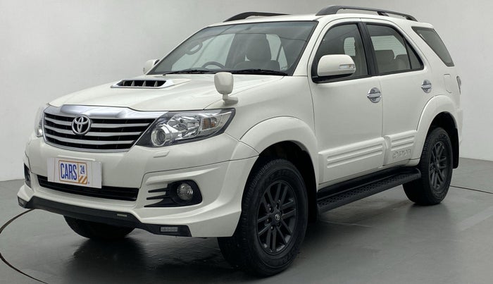 2016 Toyota Fortuner 3.0 MT 4X2, Diesel, Manual, 35,596 km, Front LHS