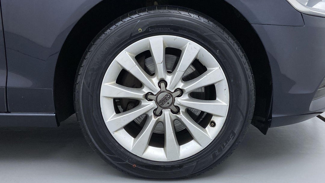 RIGHT FRONT WHEEL