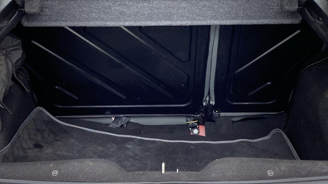 BOOT INSIDE VIEW