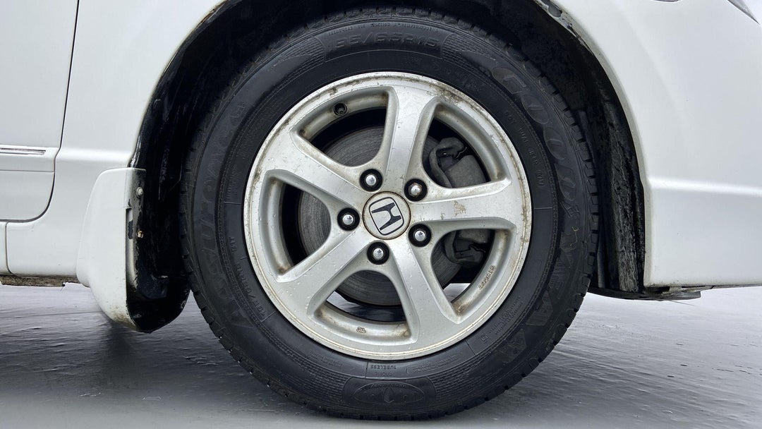 RIGHT FRONT WHEEL