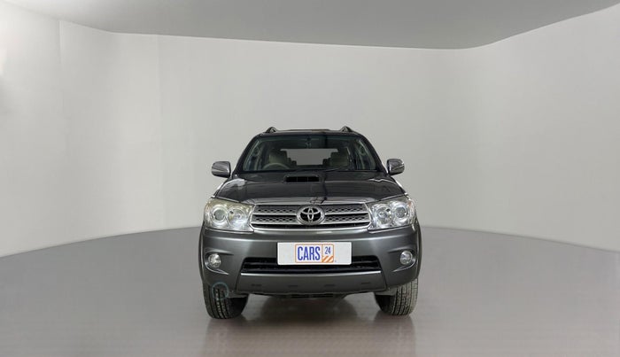 2011 Toyota Fortuner 3.0 MT 4X4, Diesel, Manual, 1,77,732 km, Front
