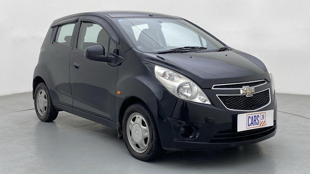 RIGHT FRONT DIAGONAL (45-DEGREE) VIEW