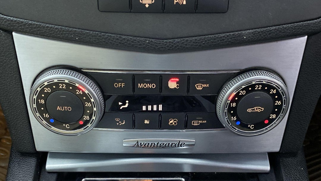 REAR AC TEMPERATURE CONTROL