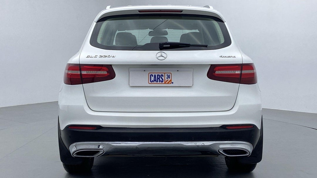 BACK / REAR VIEW