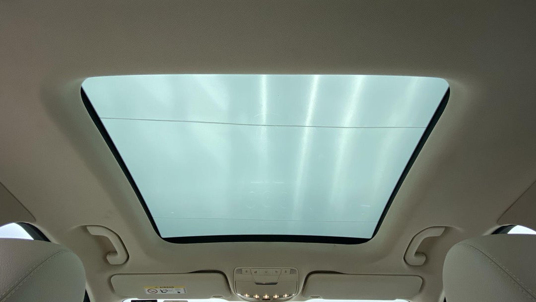 INTERIOR SUNROOF / MOONROOF