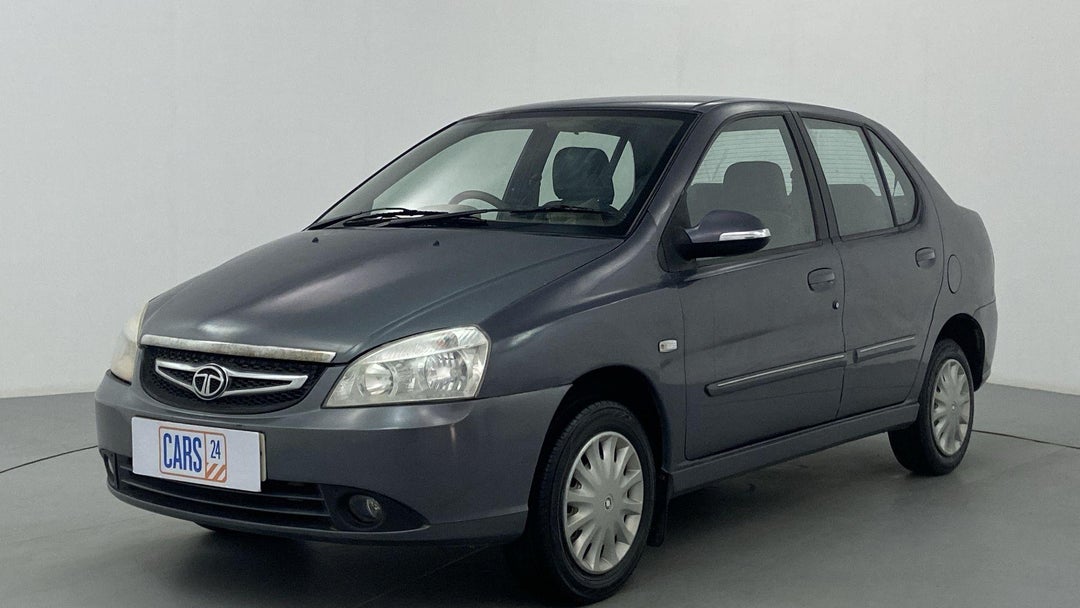 LEFT FRONT DIAGONAL (45-DEGREE) VIEW