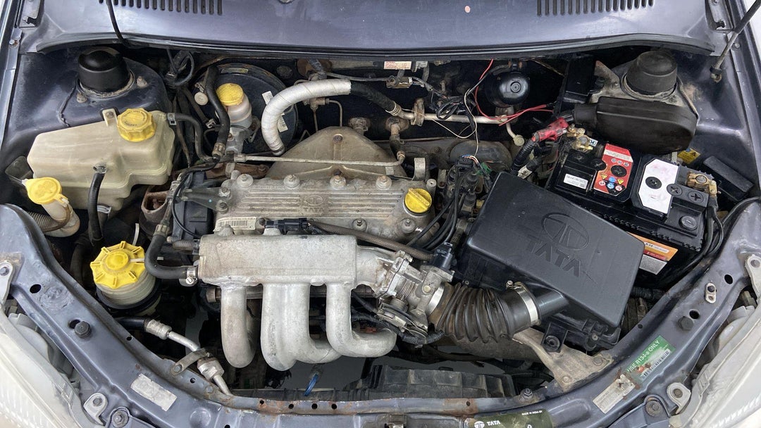 OPEN BONNET (ENGINE) VIEW