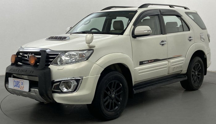 2015 Toyota Fortuner 3.0 MT 4X4, Diesel, Manual, 59,372 km, Front LHS