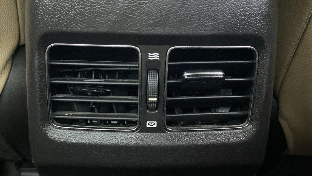 REAR AC VENT