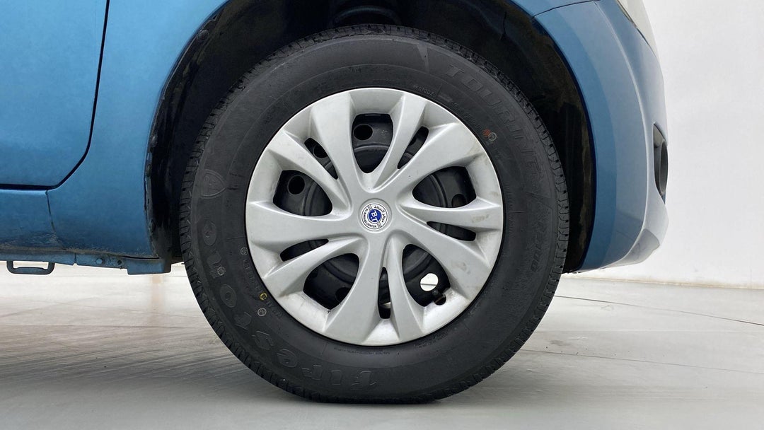RIGHT FRONT WHEEL