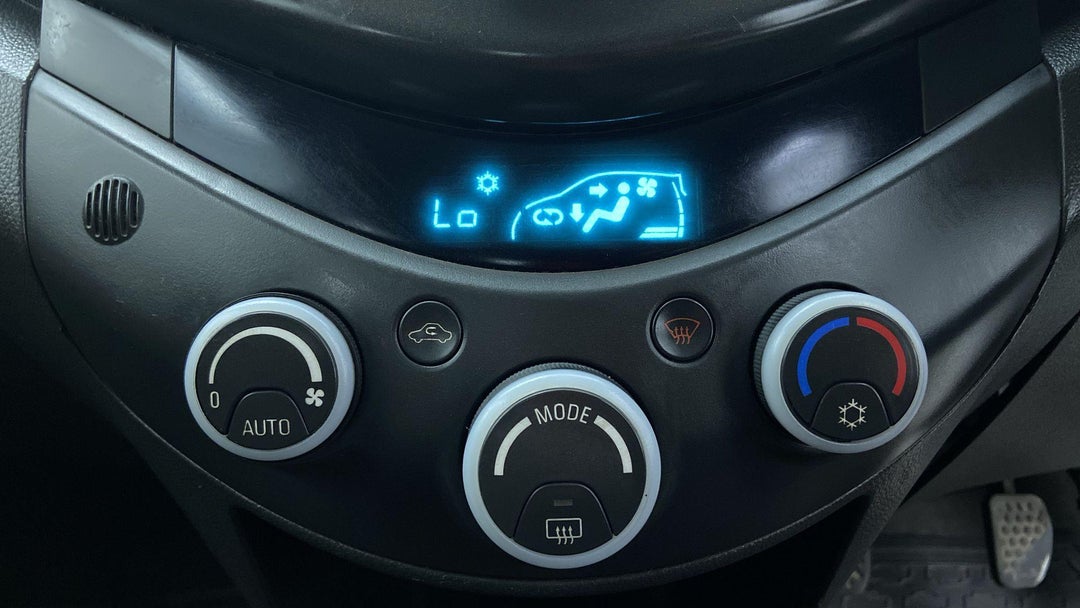 AUTOMATIC CLIMATE CONTROL
