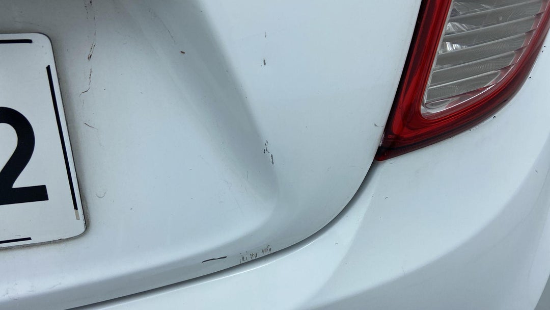 CARGO AREA HEAVY SCRATCH