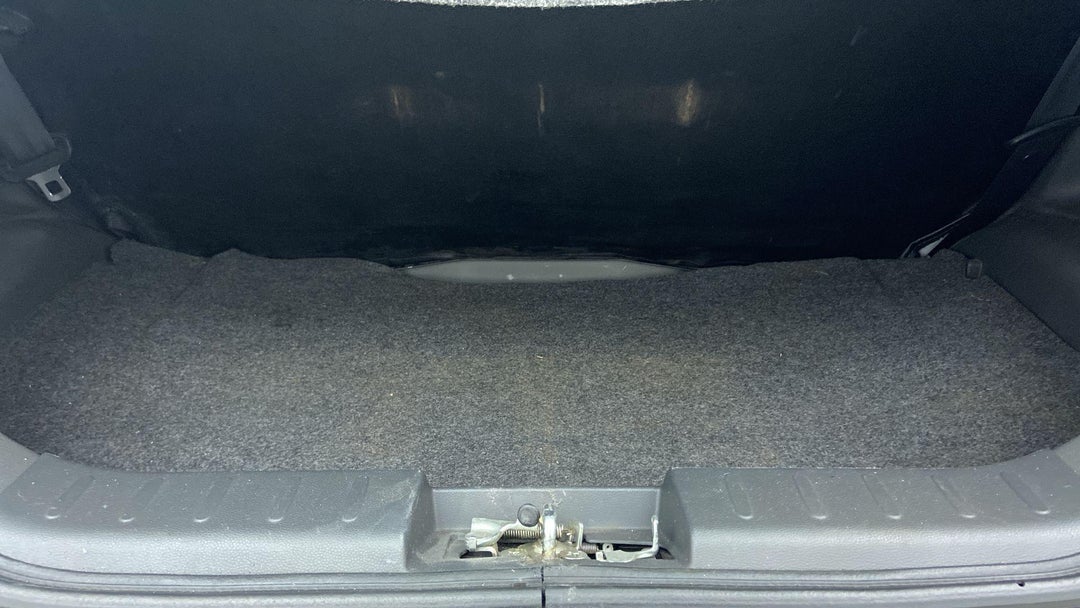 BOOT INSIDE VIEW