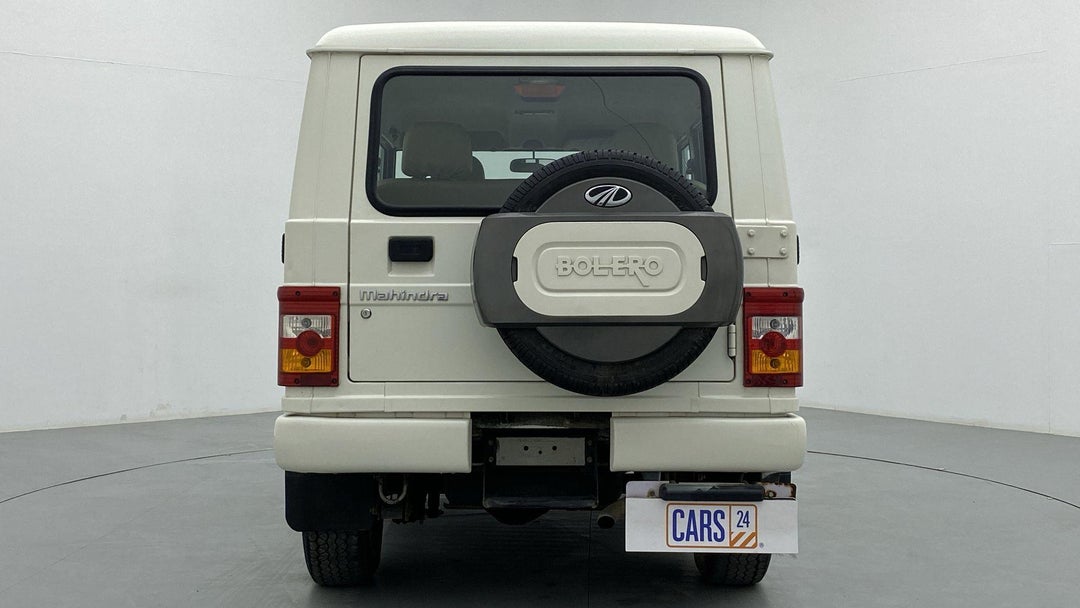BACK / REAR VIEW