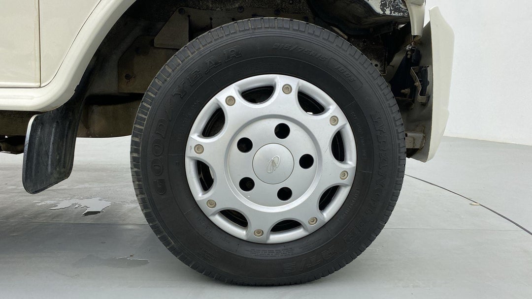 RIGHT FRONT WHEEL
