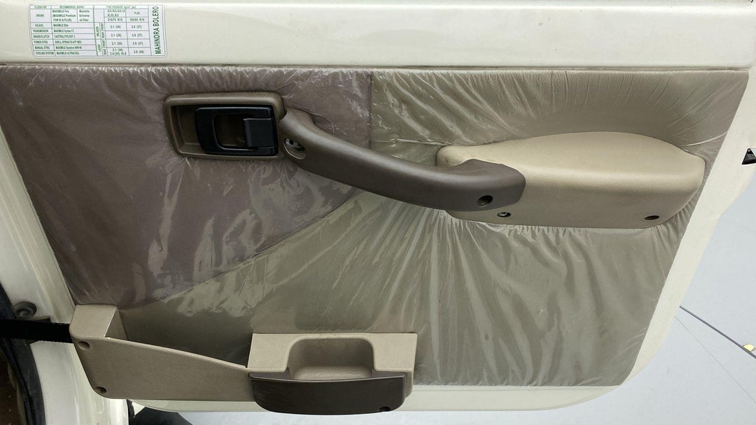 DRIVER SIDE DOOR PANEL CONTROLS