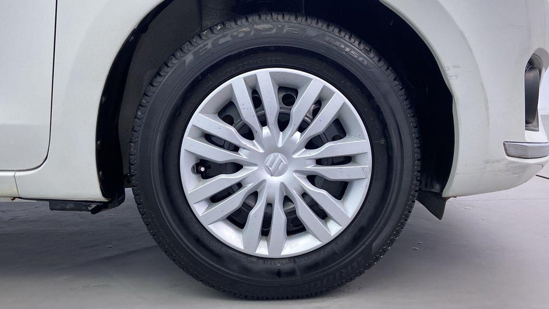 RIGHT FRONT WHEEL