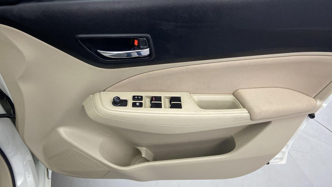 DRIVER SIDE DOOR PANEL CONTROLS