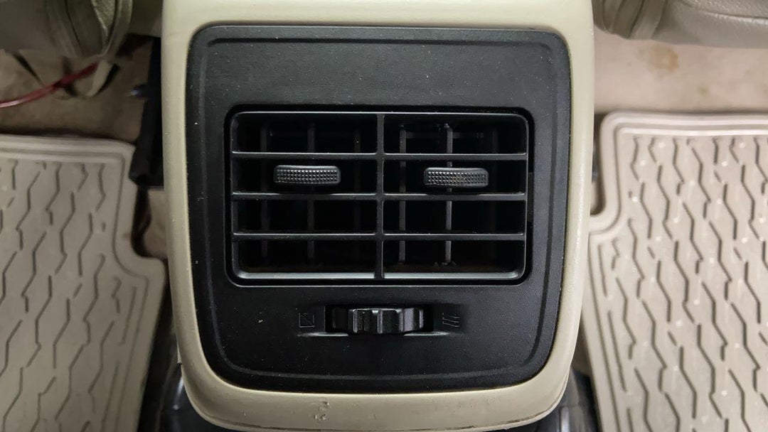 REAR AC VENT