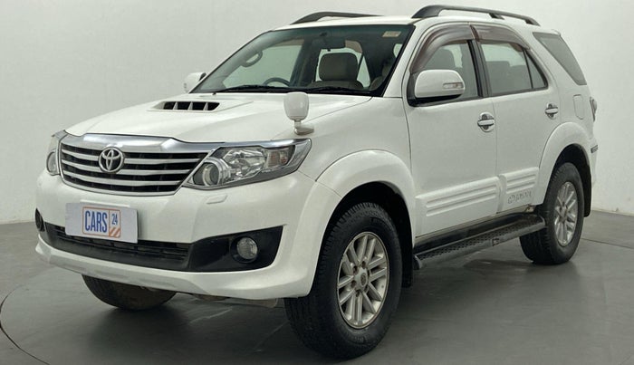 2012 Toyota Fortuner 3.0 MT 4X2, Diesel, Manual, 1,76,504 km, Front LHS
