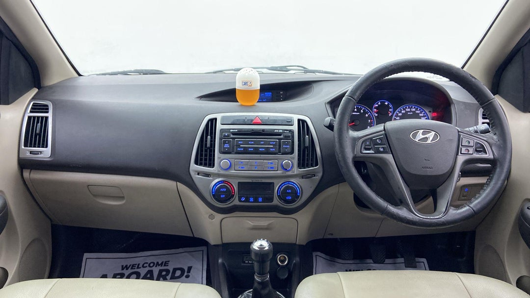 Buy Used 2013 Hyundai i20 SPORTZ 1.2 VTVT MANUAL in Chennai CARS24
