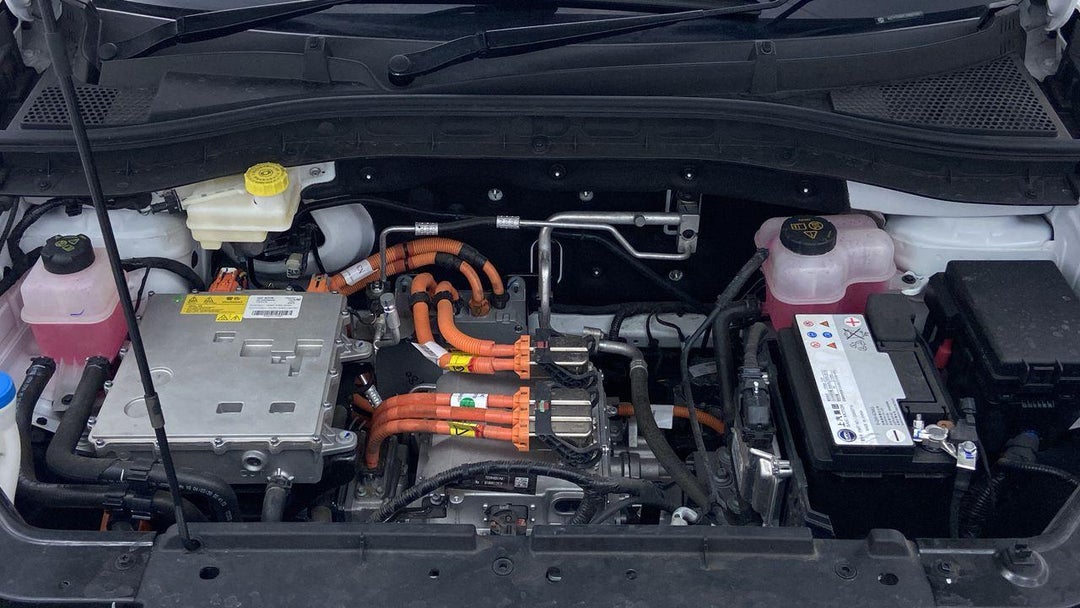 OPEN BONNET (ENGINE) VIEW