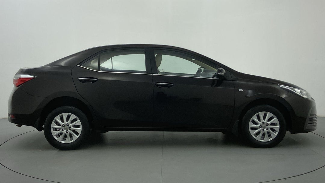 RIGHT SIDE VIEW