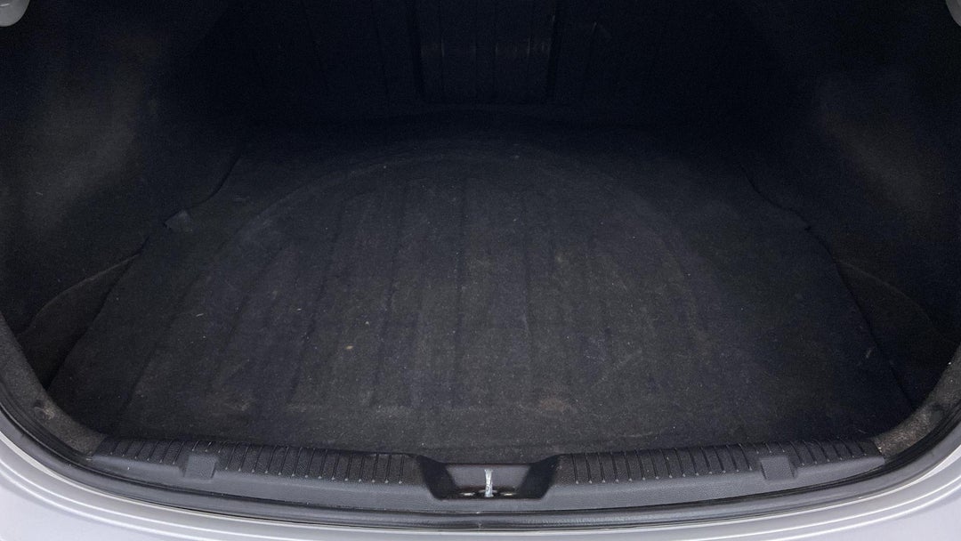 BOOT INSIDE VIEW