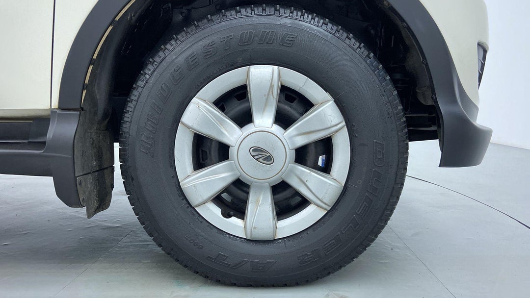 RIGHT FRONT WHEEL