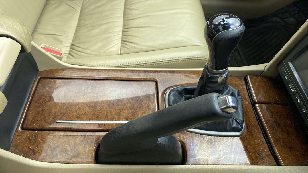 GEAR LEVER
