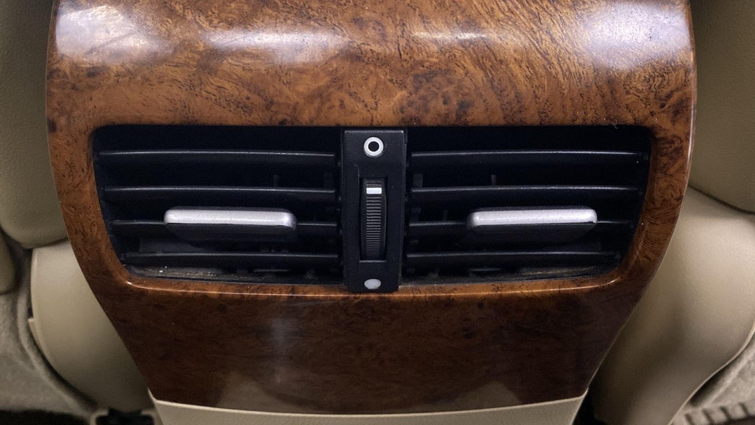 REAR AC VENT
