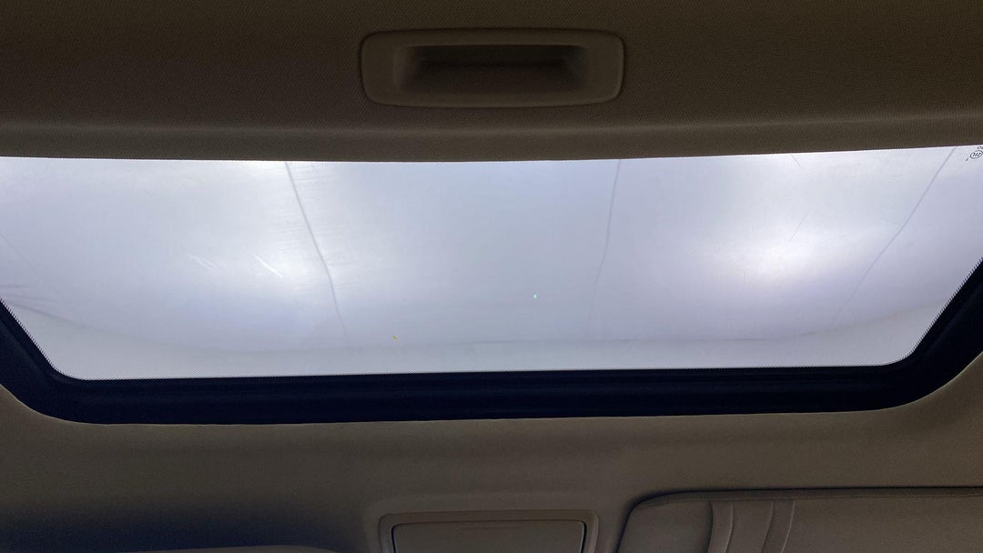 INTERIOR SUNROOF / MOONROOF