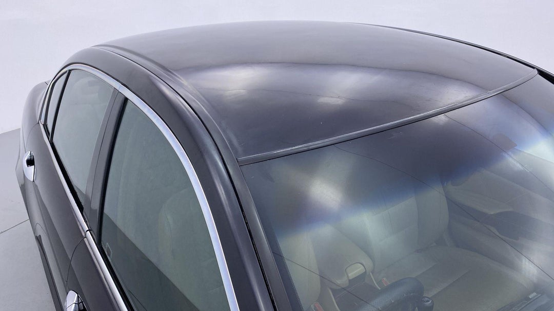 ROOF/SUNROOF