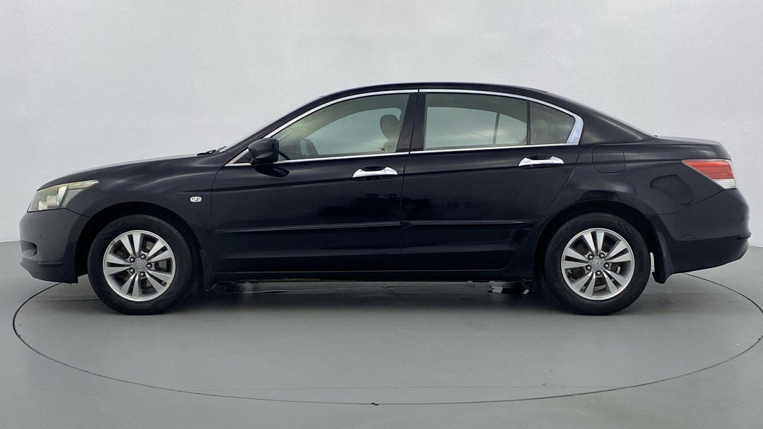 LEFT SIDE VIEW