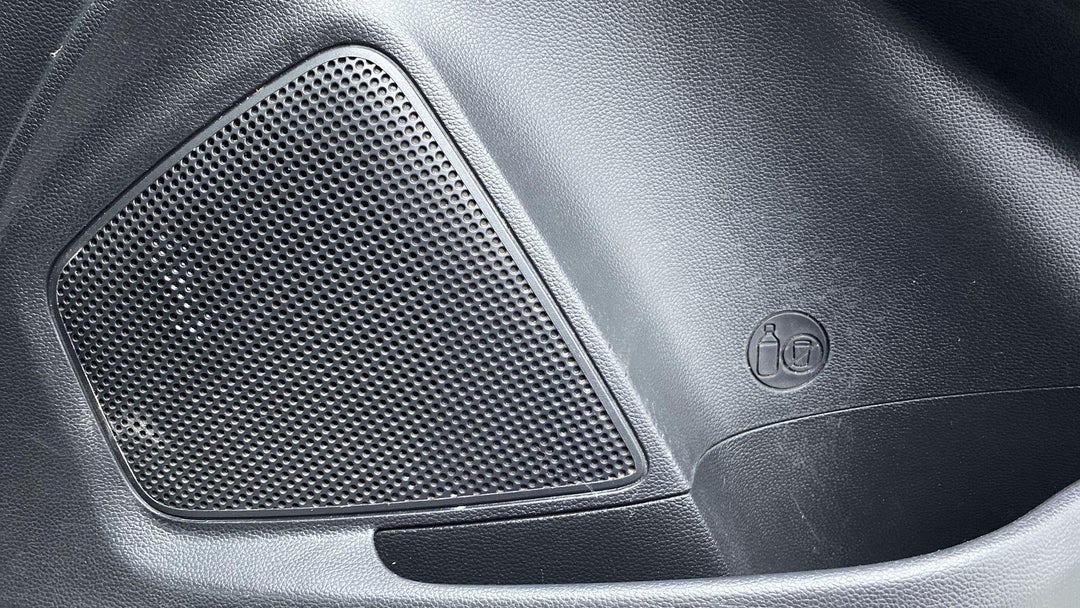 SPEAKERS