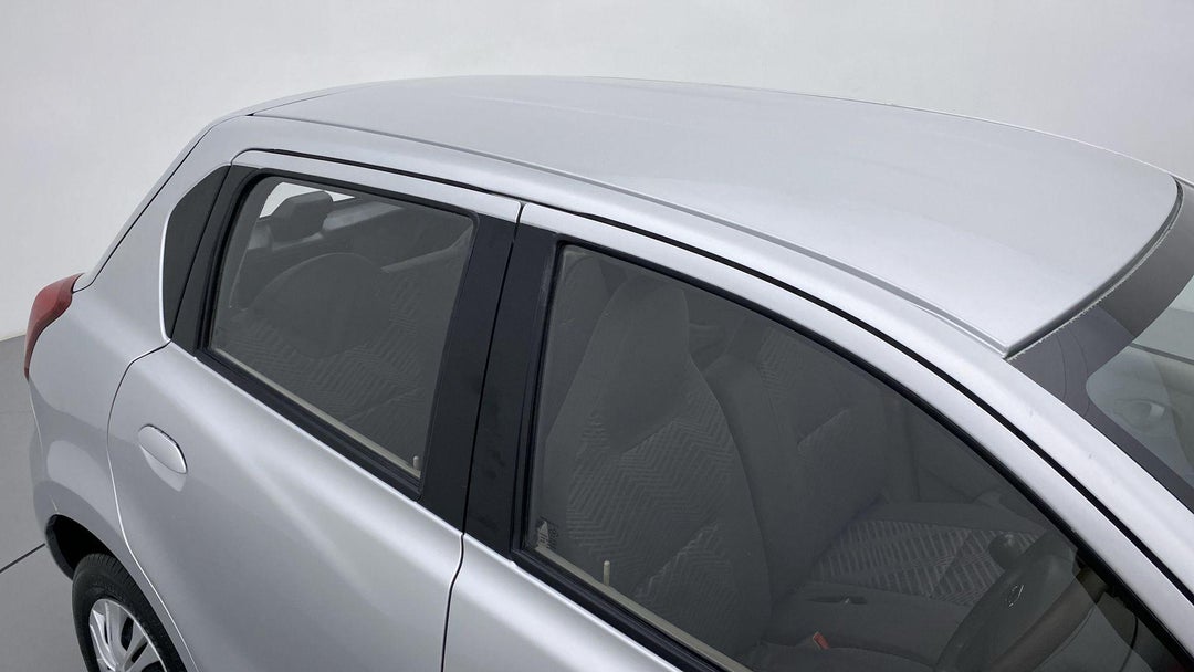 ROOF/SUNROOF