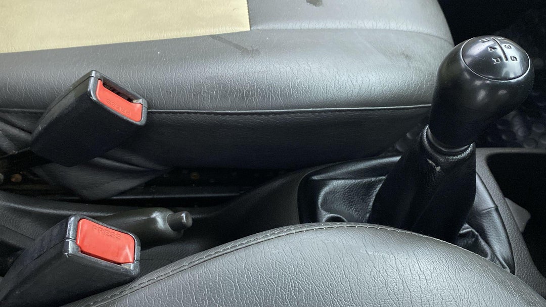 GEAR LEVER
