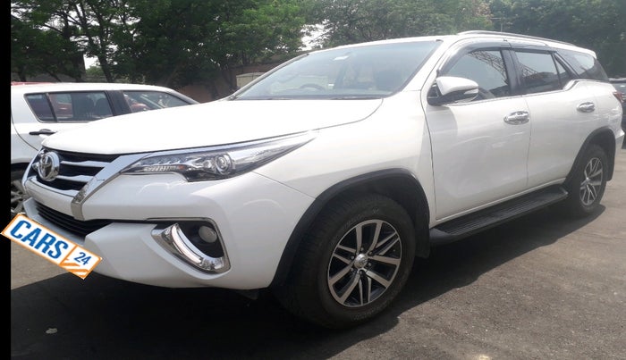 2017 Toyota Fortuner 2.8 4x4 AT, Diesel, Automatic, 1,47,868 km, Front LHS