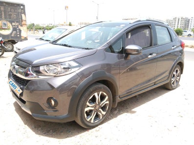 Buy Used Honda Wr V Cars Between 5 To 10 Lakhs In Surat Honda Wr V Cars Between 5 To 10 Lakhs Cars24 Com