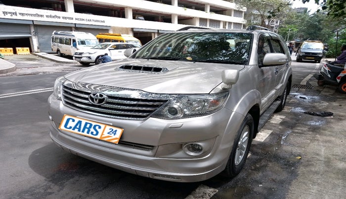 2014 Toyota Fortuner 3.0 AT 4X2, Diesel, Automatic, 84,994 km, Front LHS