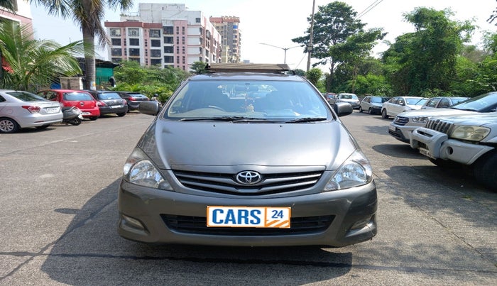 2011 Toyota Innova 2.5 G4 8 STR, Diesel, Manual, 1,32,844 km, Front