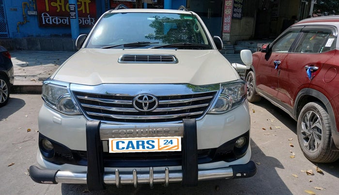 2013 Toyota Fortuner 3.0 AT 4X2, Diesel, Automatic, 1,29,433 km, Front